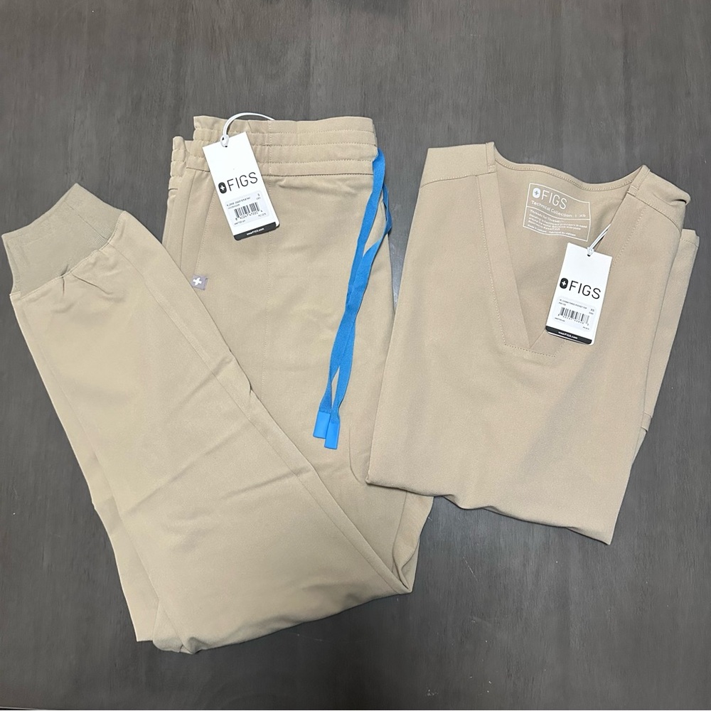 Figs scrub top and joggers set